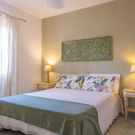 Orosei Home Holidays - Sa Vadde Cala Liberotto Exterior photo