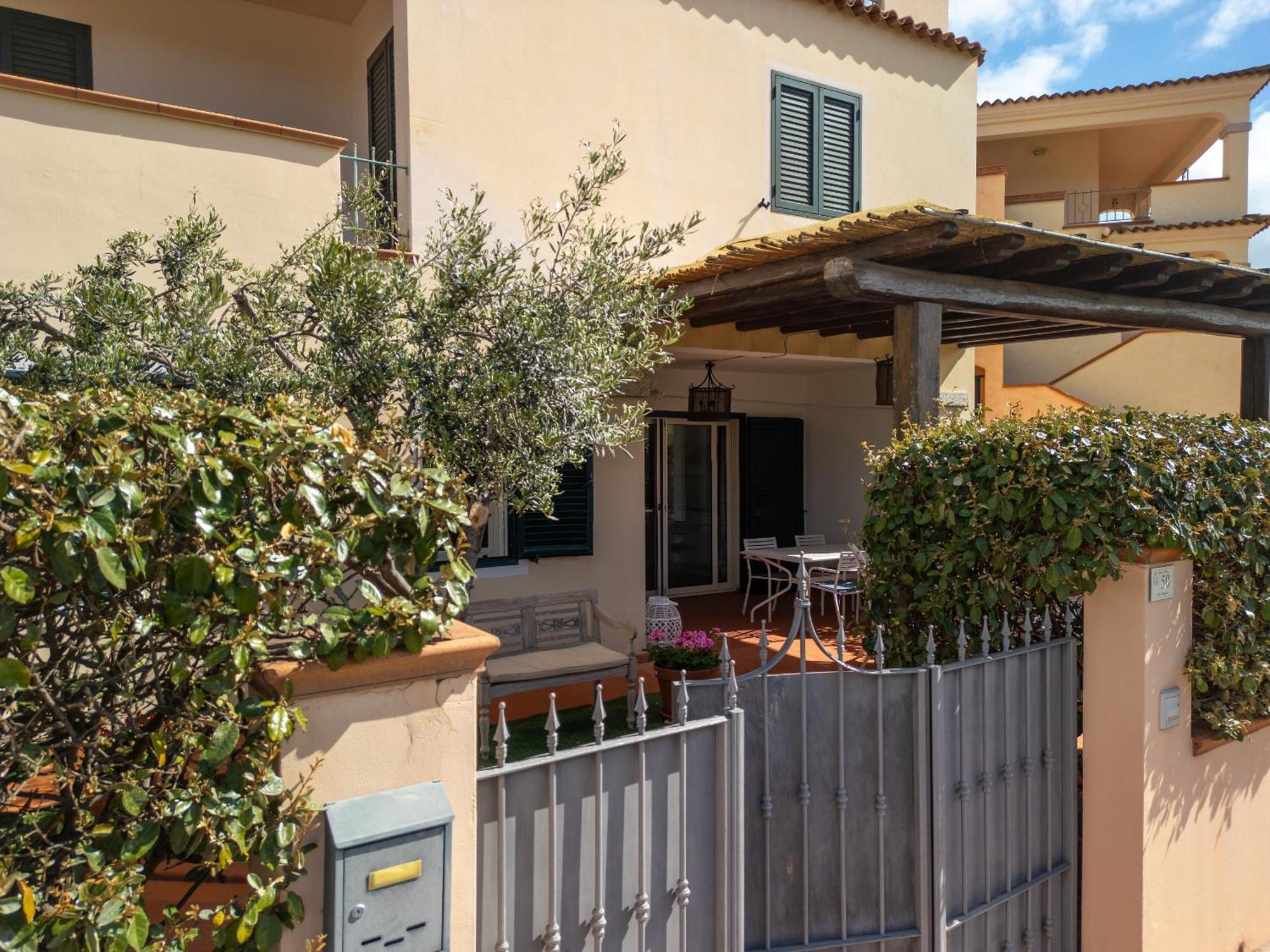 Orosei Home Holidays - Sa Vadde Cala Liberotto Exterior photo
